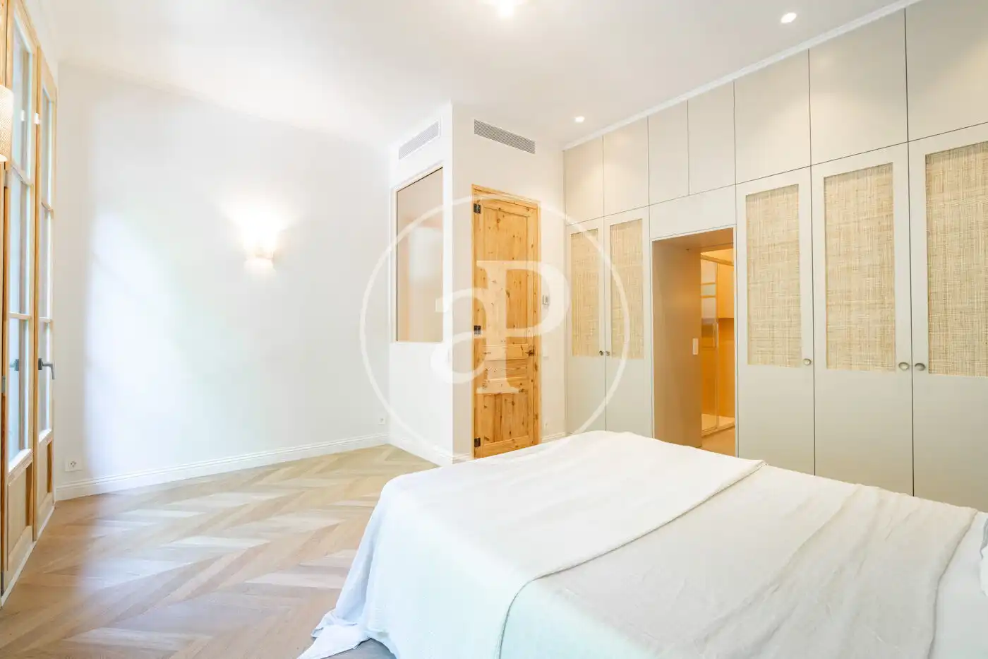 Habitación de Piso en venta en Barcelona con Aire acondicionado, Calefacción y Terraza