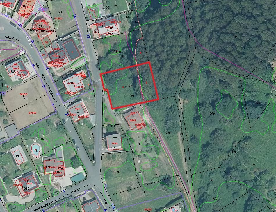 Residencial en venta en Oleiros
