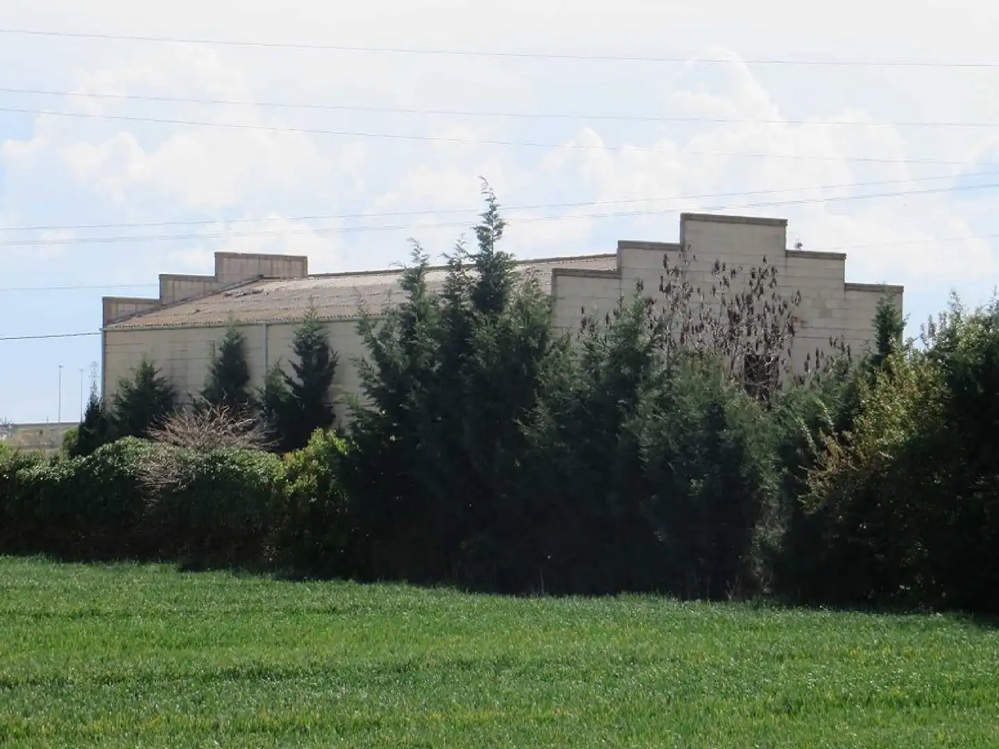 Vista exterior de Nave industrial en venta en Hospital de Órbigo