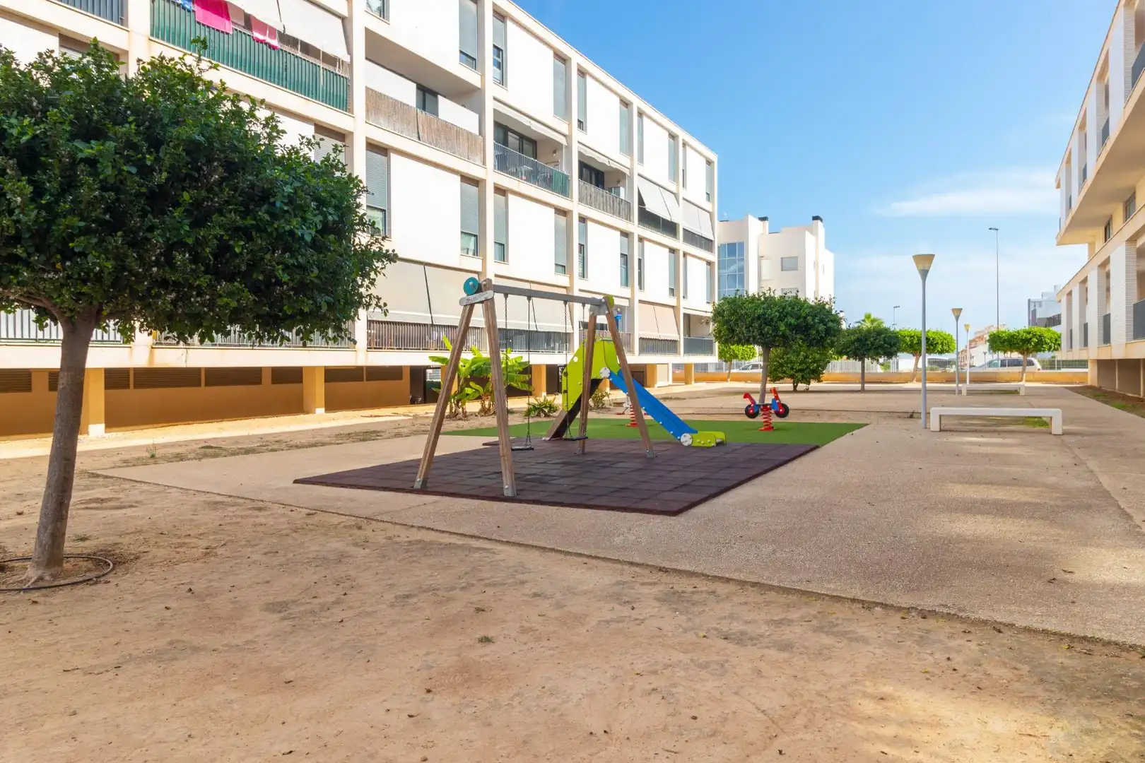 Vista exterior de Apartamento en venta en Orihuela con Aire acondicionado, Terraza y Amueblado