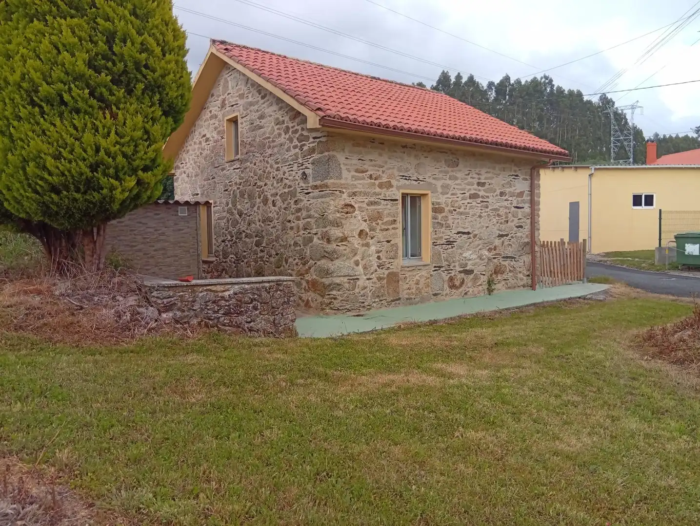 Vista exterior de Casa o xalet en venda en Cabanas amb Calefacció, Jardí privat i Traster