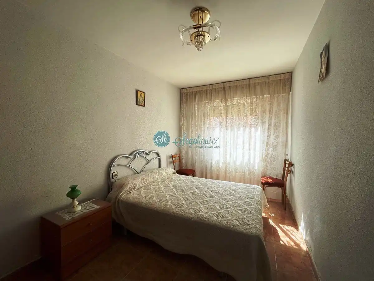 Bedroom of Flat for sale in Segovia  with Heating, Terrace and Furnished