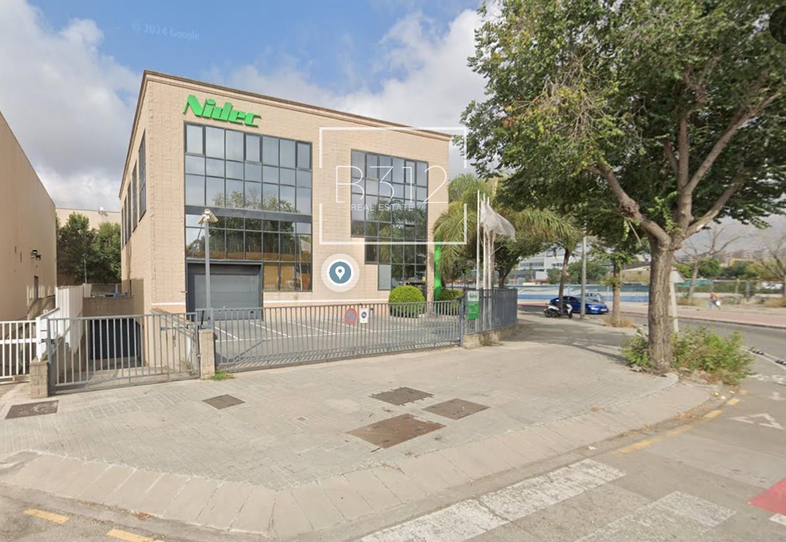Exterior view of Office to rent in L'Hospitalet de Llobregat  with Air Conditioner and Heating