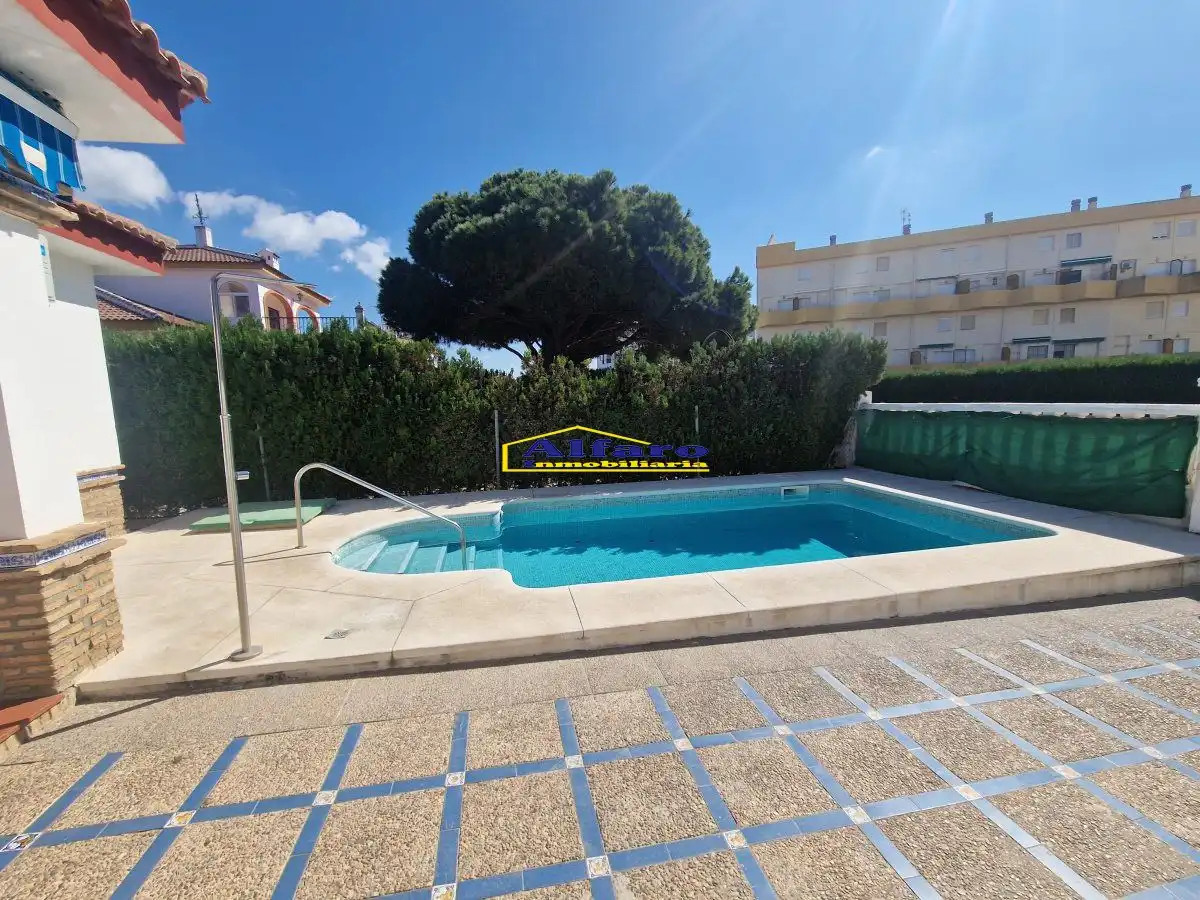 Piscina de Casa o xalet en venda en Almonte amb Aire condicionat, Terrassa i Piscina