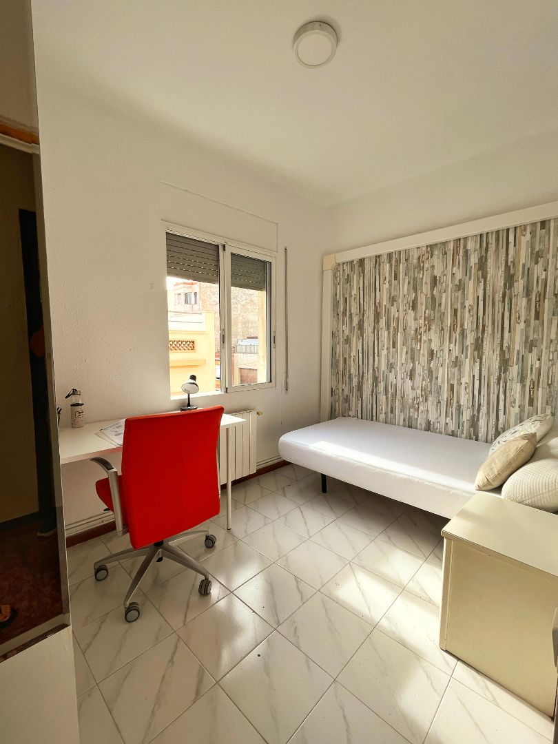 Pis per a compartir a Carrer Baix del Carme, 14A, Centre