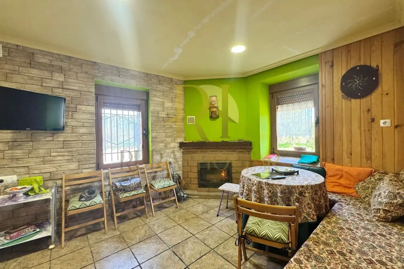 Comedor de Casa o chalet en venta en Gradefes con Calefacción, Parquet y Amueblado