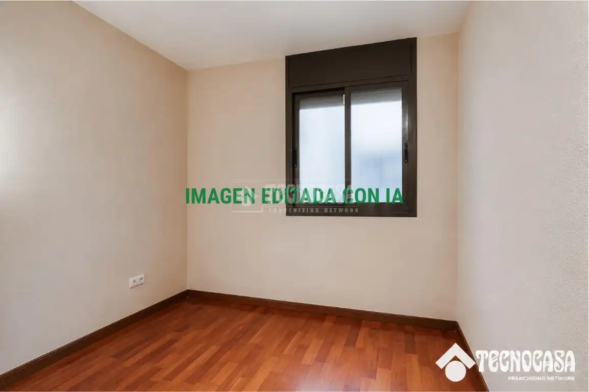 Habitación de Piso en venta en Barcelona con Balcón