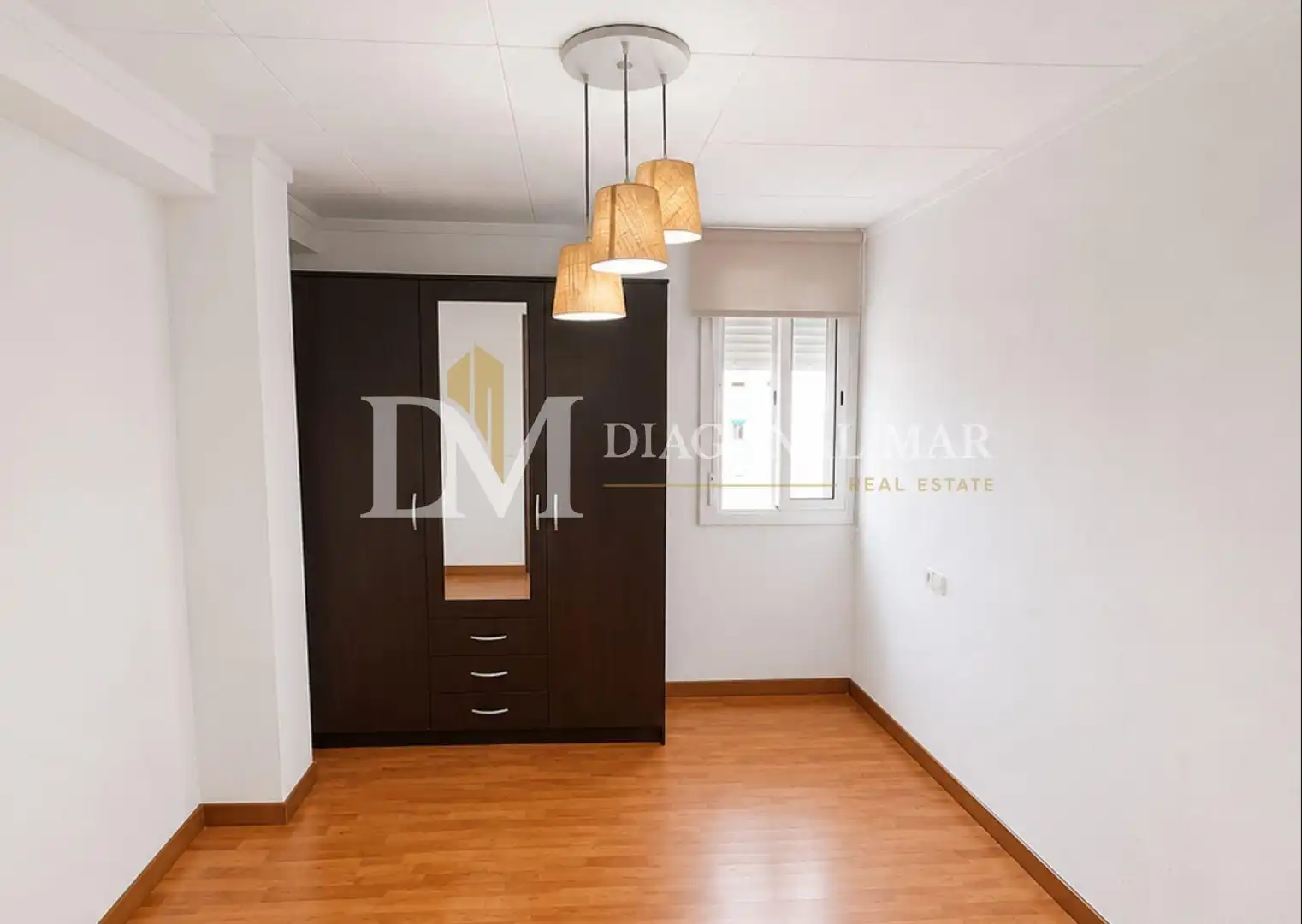 Habitación de Piso en venta en Barcelona con Calefacción, Parquet y Balcón