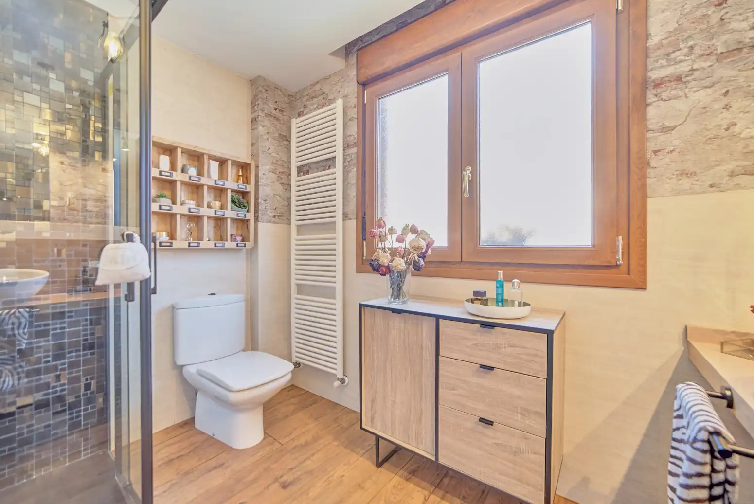 Baño de Casa o chalet en venta en Orkoien con Calefacción, Parquet y Terraza