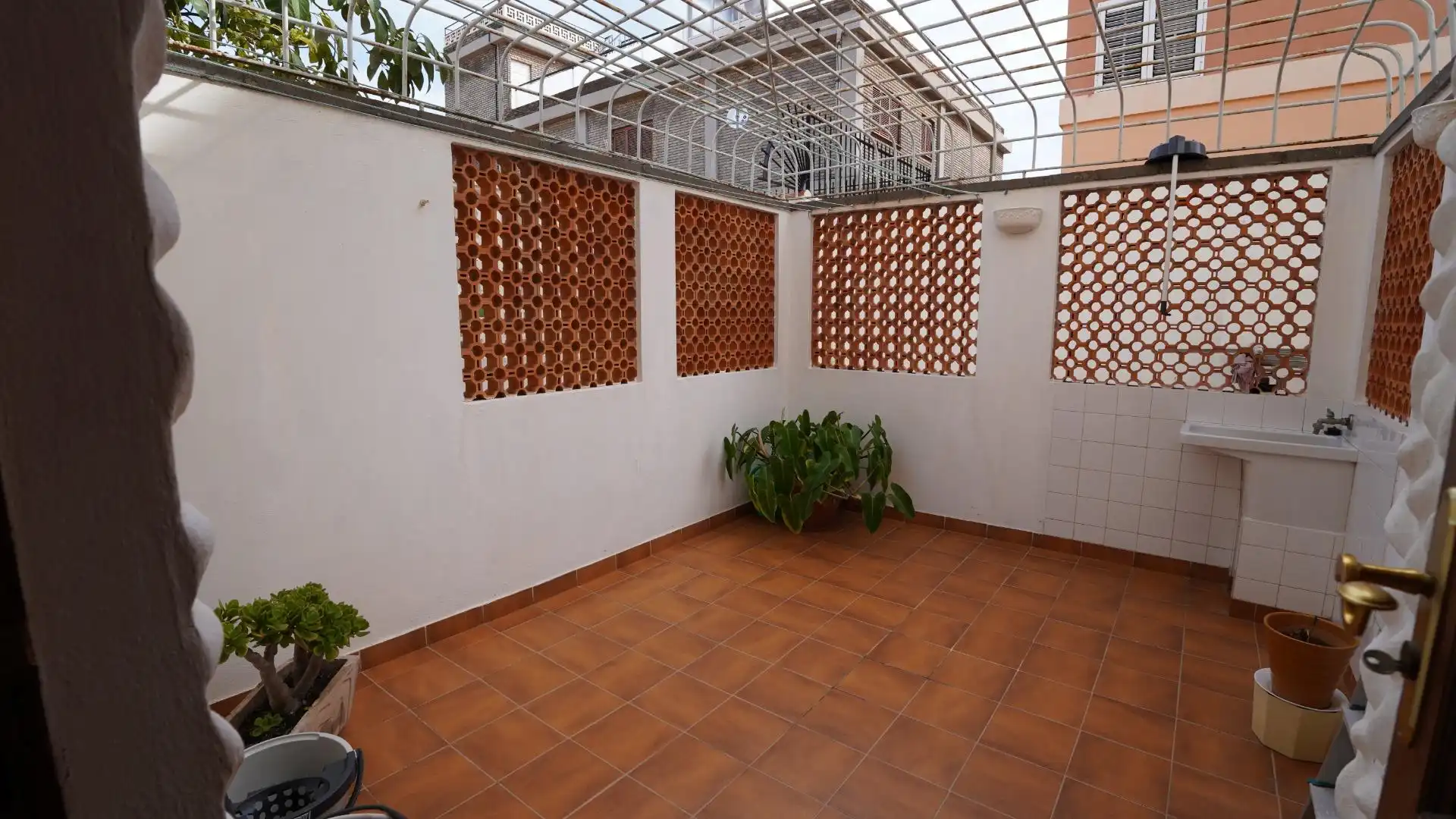 Terrace of Houses for sale in Las Palmas de Gran Canaria  with Air Conditioner, Private garden and Terrace
