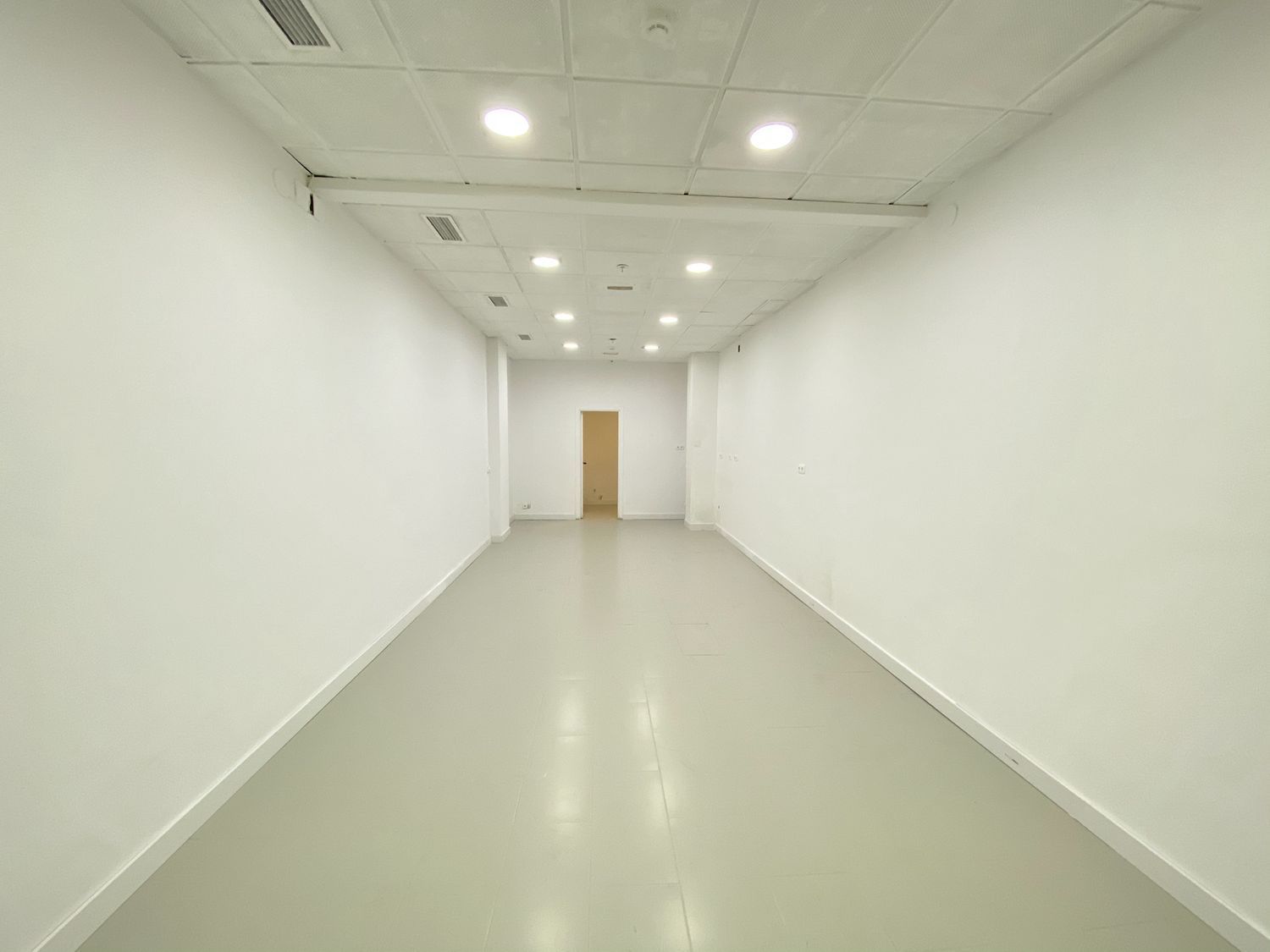 Premises for rent in Olaberria