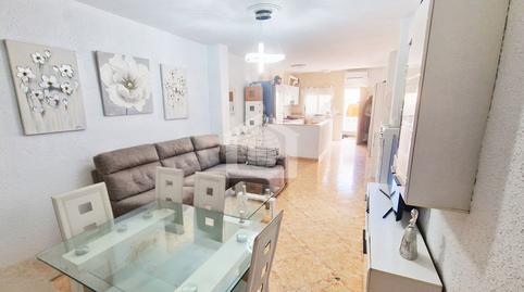 Foto 4 de Pis en venda a Calle Moscatel, Cortijo Bazán - Los Casinis - Los Cipreses, Málaga