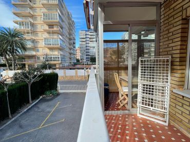 Apartament amb balcó en venda a Carrer la Corte 61