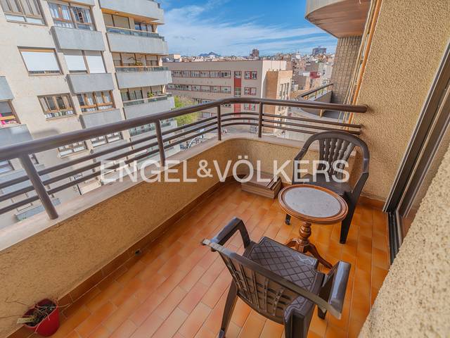 Piso en Venta en Calle del Alcalde Alfonso de Rojas, 3 en Mercado