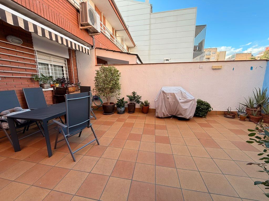 Terrassa de Casa adosada en venda en Badalona amb Aire condicionat, Calefacció i Terrassa