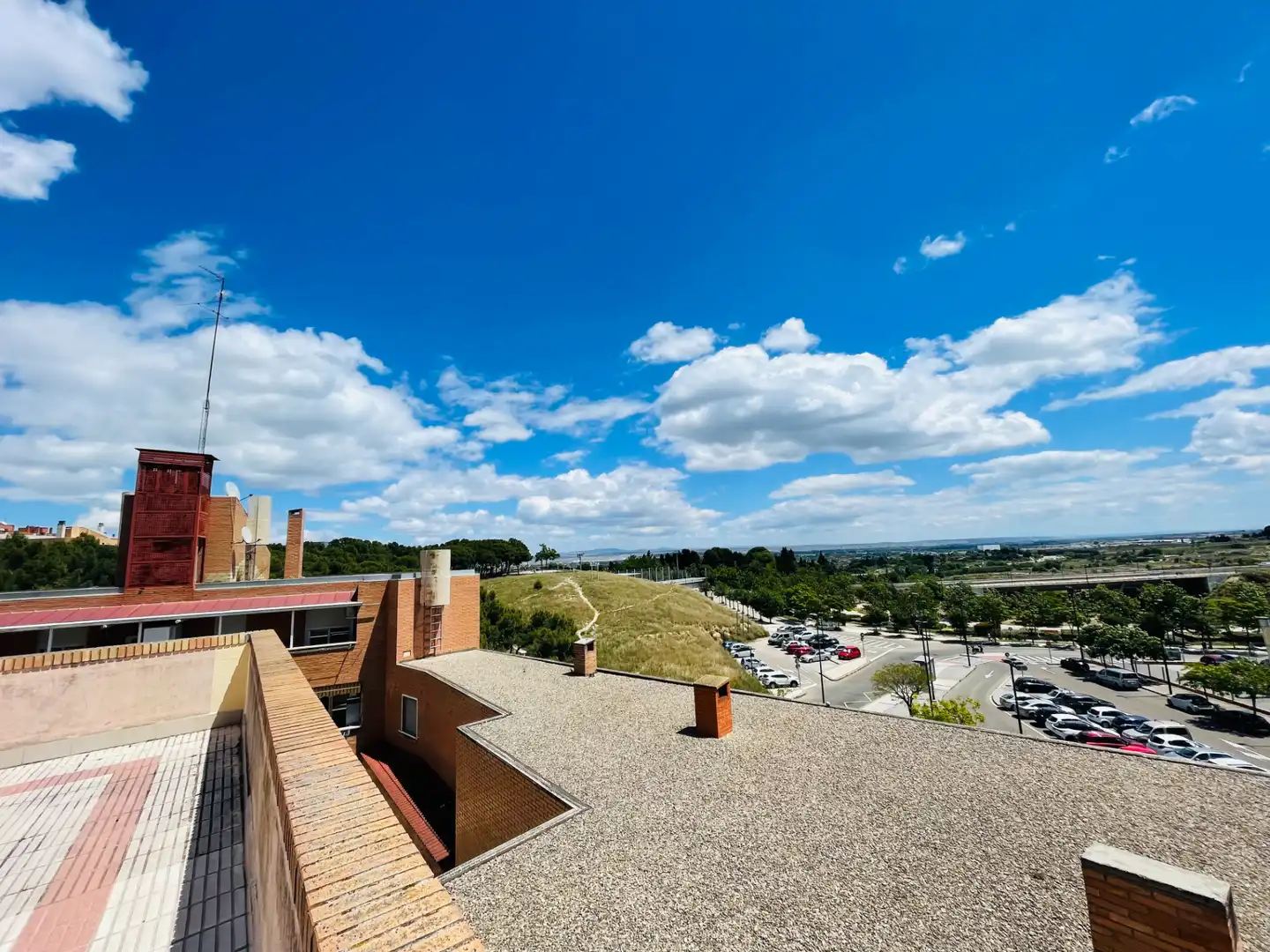 Vista exterior de Piso en venta en Zaragoza con Aire acondicionado, Calefacción y Jardín privado