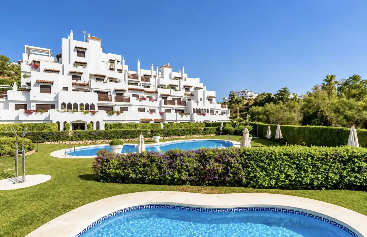 Ground floor with pool for sale in Selwo, imagen 11