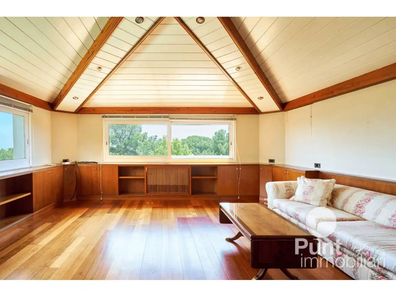 Sala de estar de Casa o chalet en venta en Premià de Dalt con Aire acondicionado, Calefacción y Jardín privado