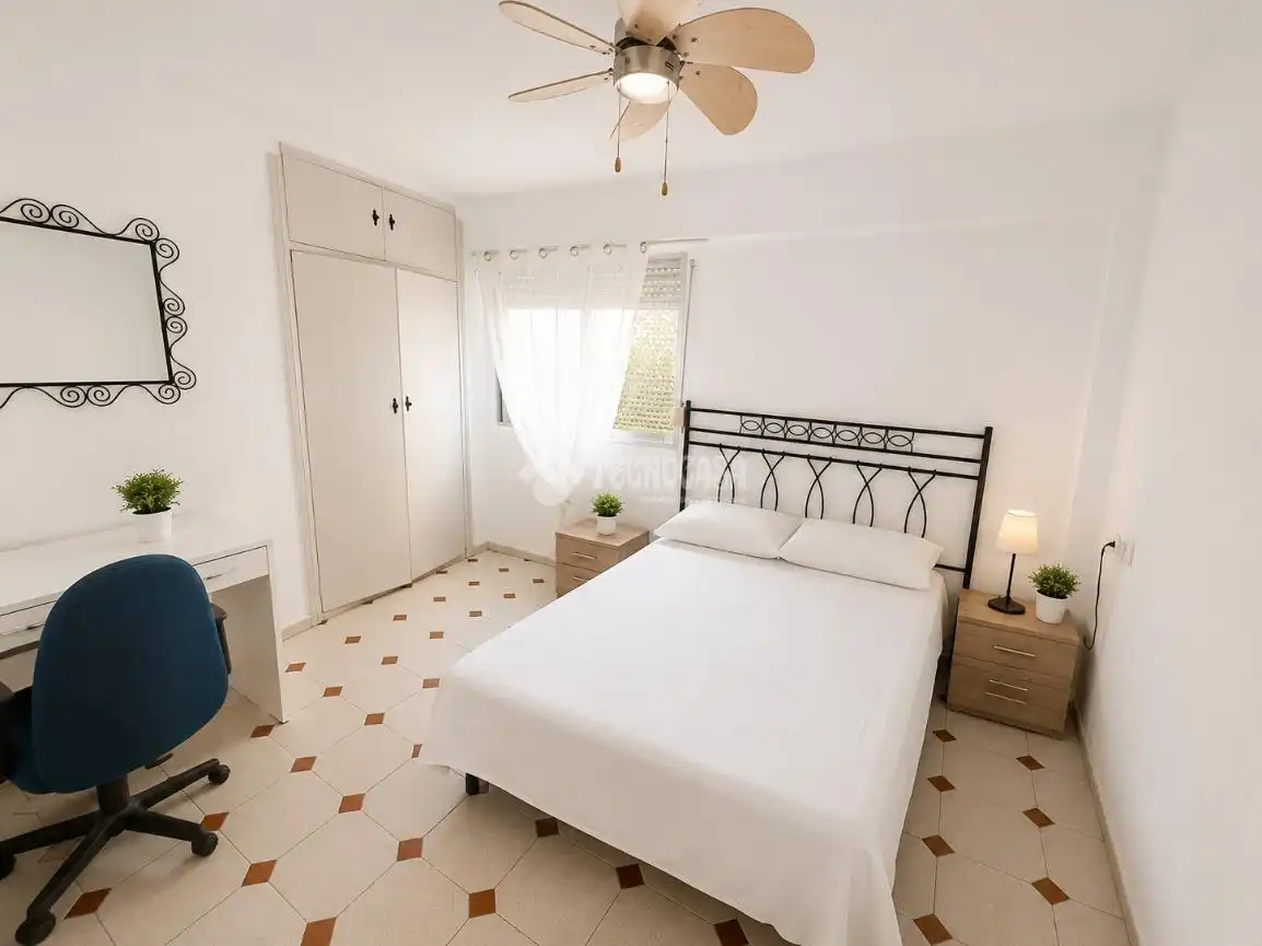 Bedroom of Flat for sale in Marbella