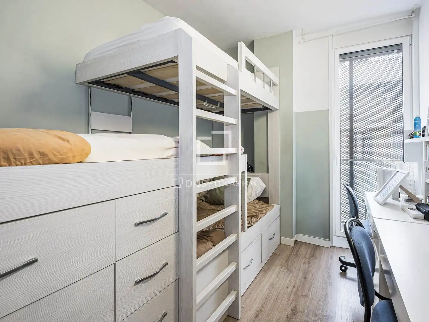 Schlafzimmer von Wohnung zum Verkauf in Sant Cugat del Vallès mit Klimaanlage, Terrasse und Schwimmbad