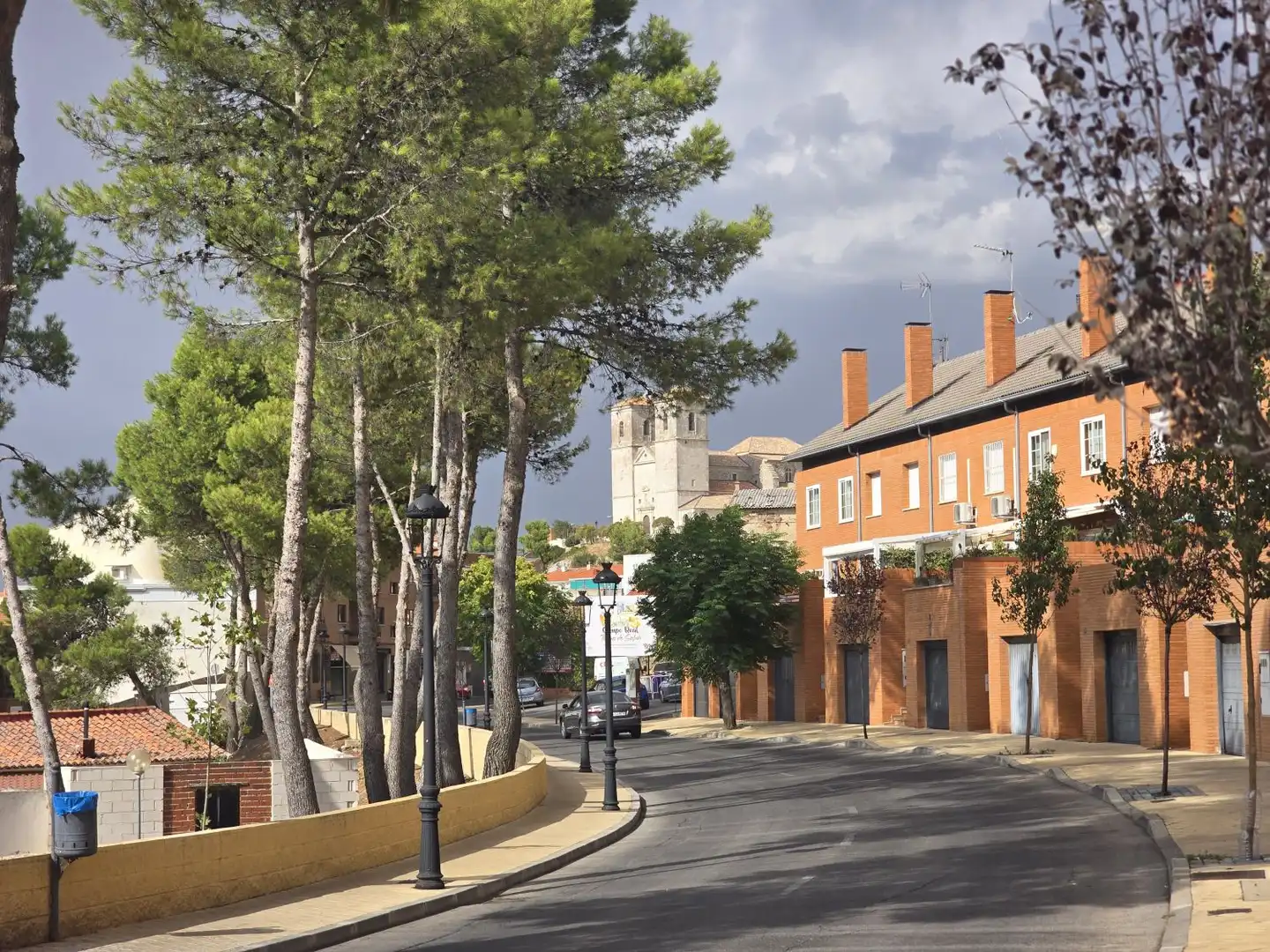 Vista exterior de Casa o xalet en venda en Campo Real amb Jardí privat, Terrassa i Traster