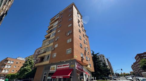 Gran piso exclusivo junto al Corte Inglés  Espacio, luz y confort