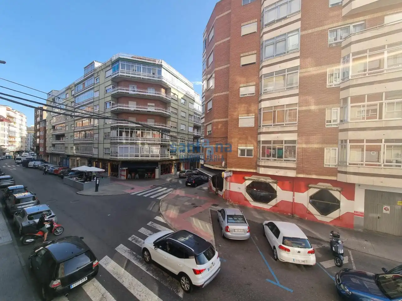 Exterior view of Flat for sale in León Capital   with Heating, Parquet flooring and Terrace
