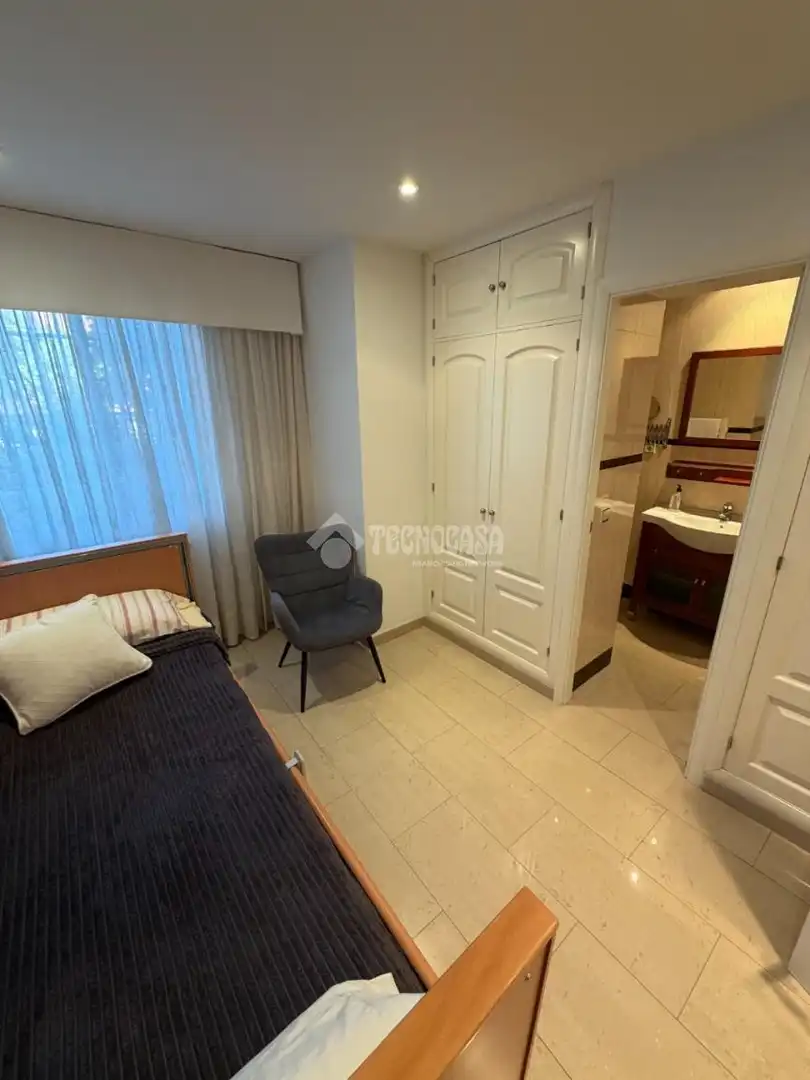 Bedroom of Flat for sale in Madrid  with Air Conditioner and Heating