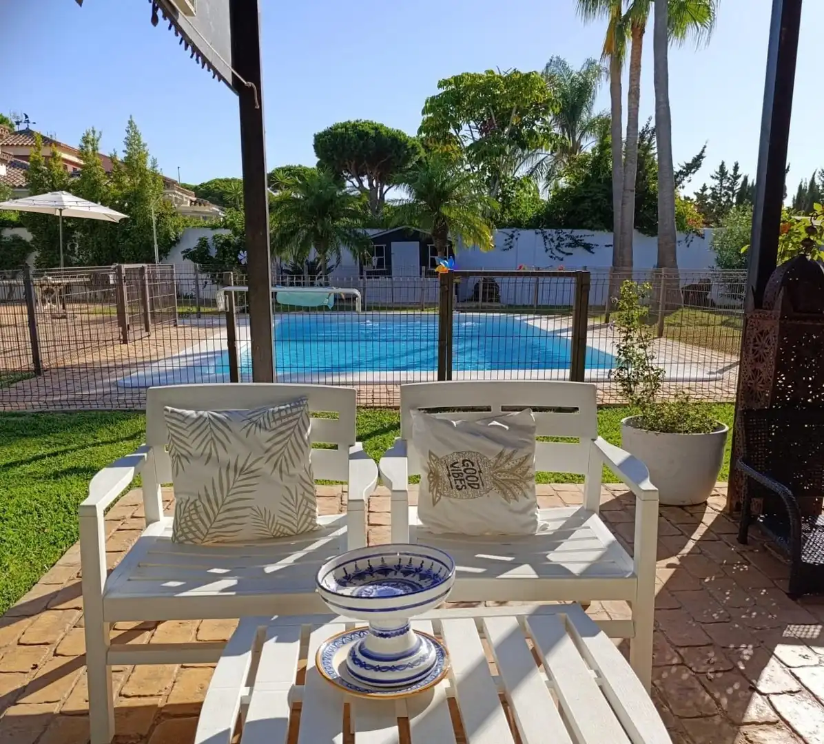 Jardí de Casa o xalet en venda en Chiclana de la Frontera amb Aire condicionat, Jardí privat i Traster