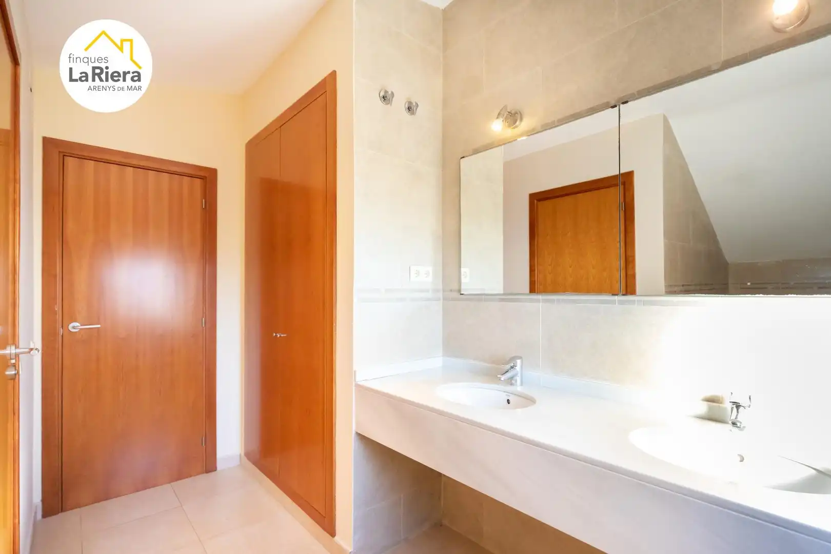 Baño de Casa o chalet en venta en Arenys de Mar con Aire acondicionado, Calefacción y Jardín privado