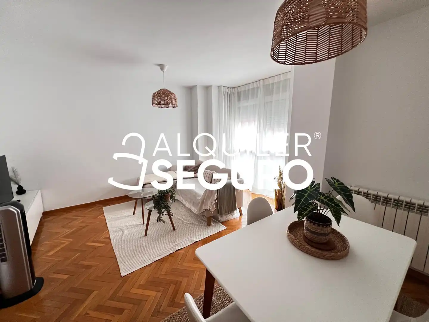 Habitación de Piso de alquiler en Madrid con Calefacción, Trastero y Amueblado