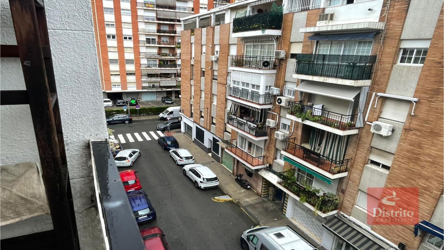 Vista exterior de Pis en venda en  Sevilla Capital amb Aire condicionat i Calefacció