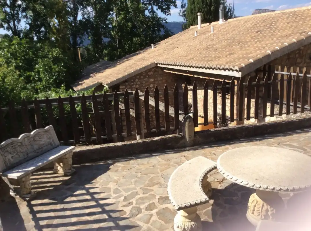 Terrassa de Finca rústica en venda en Villacarrillo amb Aire condicionat, Jardí privat i Piscina