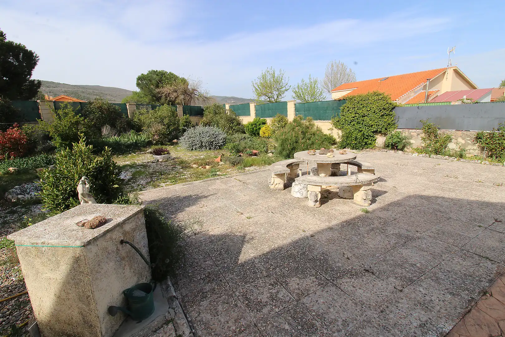Detached house with garden for sale in Calle Bolivia, imagen 7