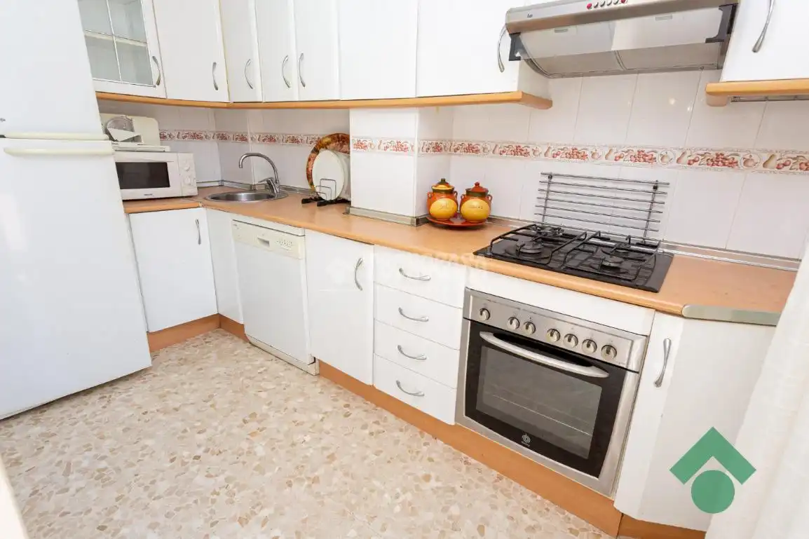 Cocina de Piso en venta en Algeciras con Amueblado y Piscina comunitaria