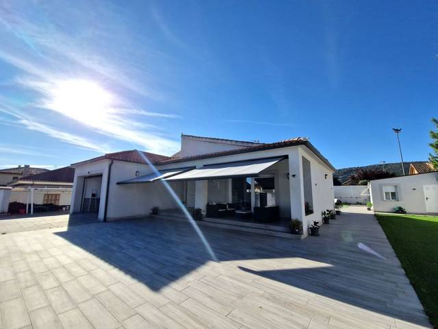 Casa-chalet en Venta en Urbanizacion Urbanizacion Valle del Jerte, en Zona Norte - Hospital - Urbanizaciones