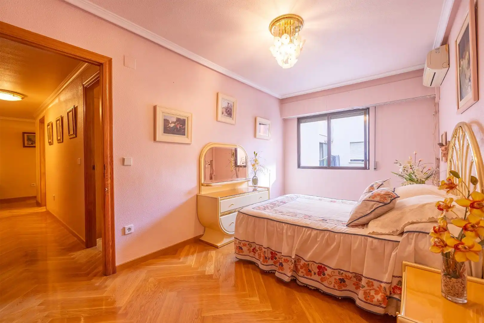 Flat for sale in Calle SAN VICENTE, Mercado