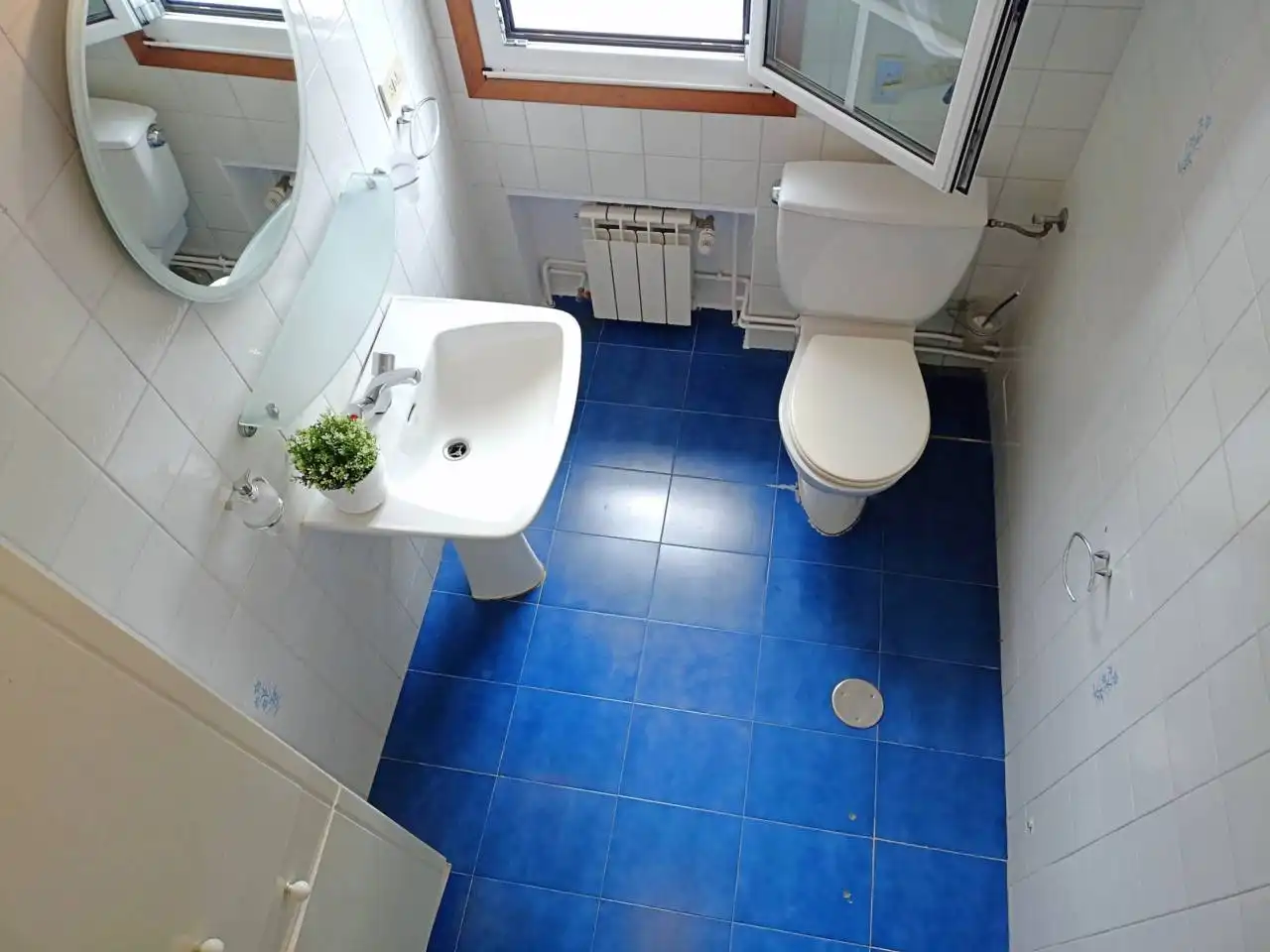 Baño de Casa o chalet en venta en Oleiros con Calefacción