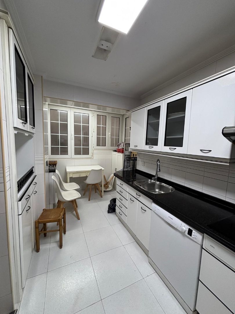 Kitchen of Flat for sale in Oviedo   with Heating, Parquet flooring and Furnished