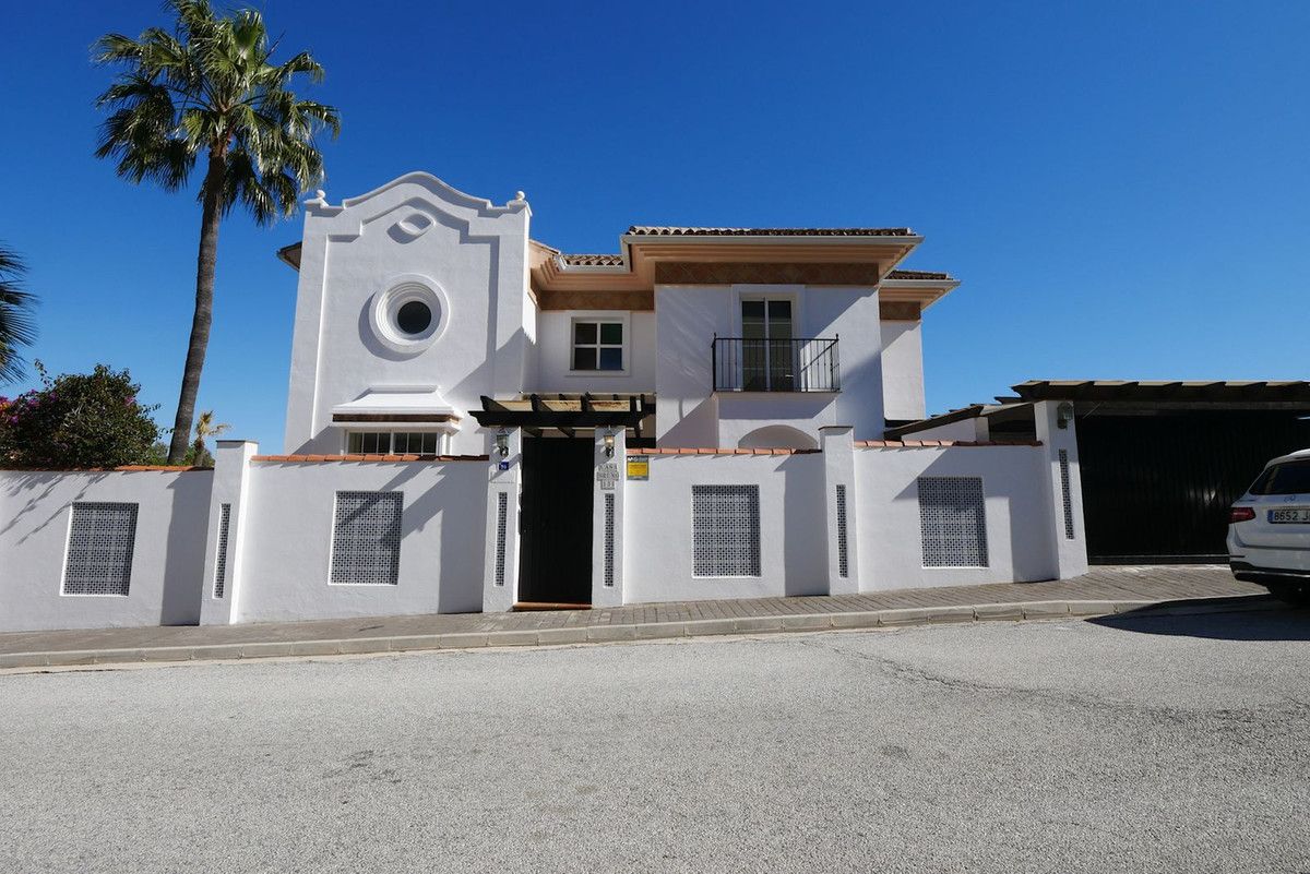 Exterior view of House or chalet for sale in Mijas  with Air Conditioner, Private garden and Terrace
