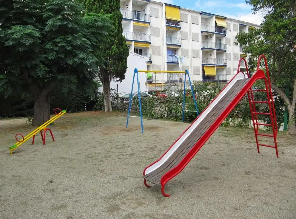 Parkplatz von Wohnung zum Verkauf in Salou mit Klimaanlage, Möbliert und Balkon