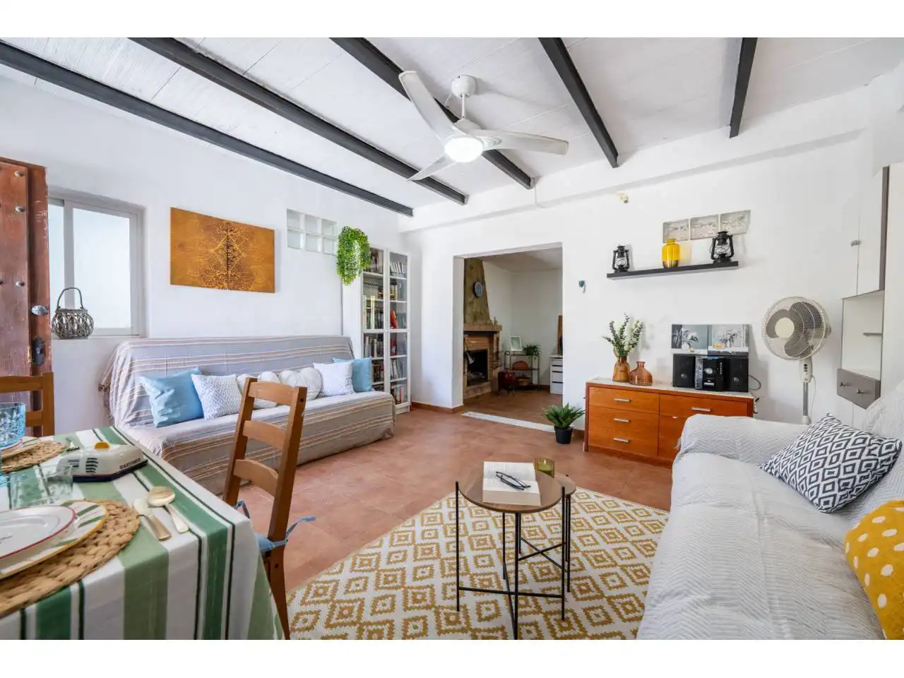 Sala de estar de Finca rústica en venta en Felix con Jardín privado, Terraza y Amueblado