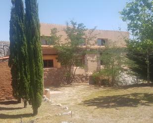 Vista exterior de Finca rústica en venda en El Barco de Ávila  amb Piscina