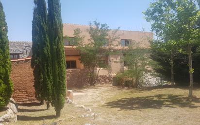 Exterior view of Country house for sale in El Barco de Ávila   with Swimming Pool