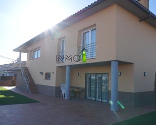Vista exterior de Casa o xalet en venda en Vilamalla amb Aire condicionat, Calefacció i Jardí privat