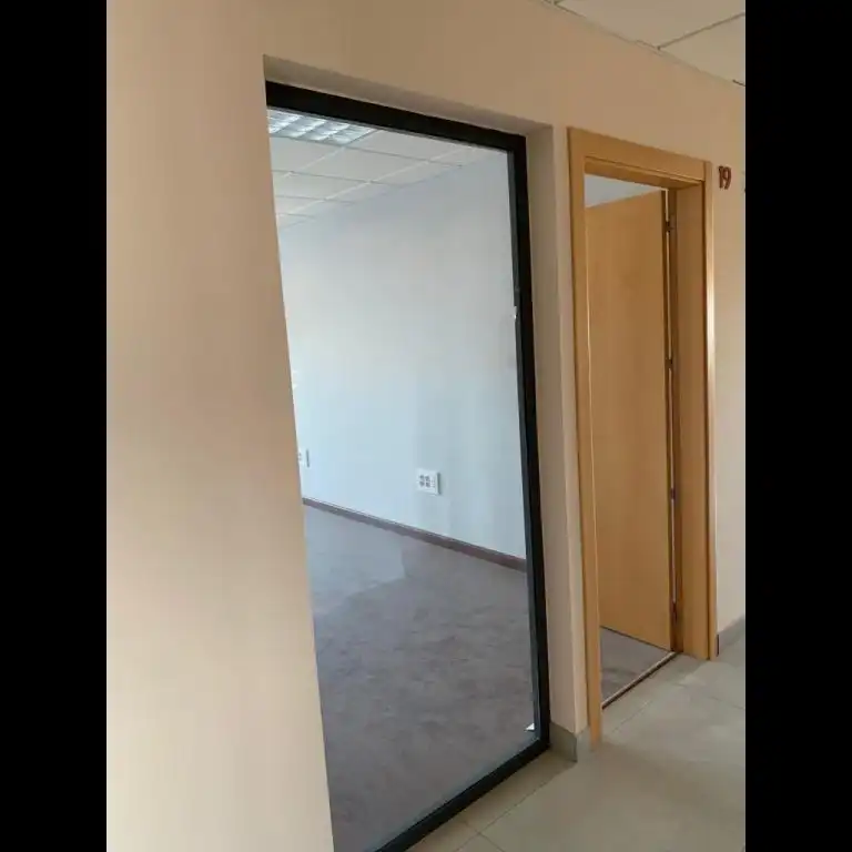 Oficina amb ascensor en venda a Salteras, imagen 4
