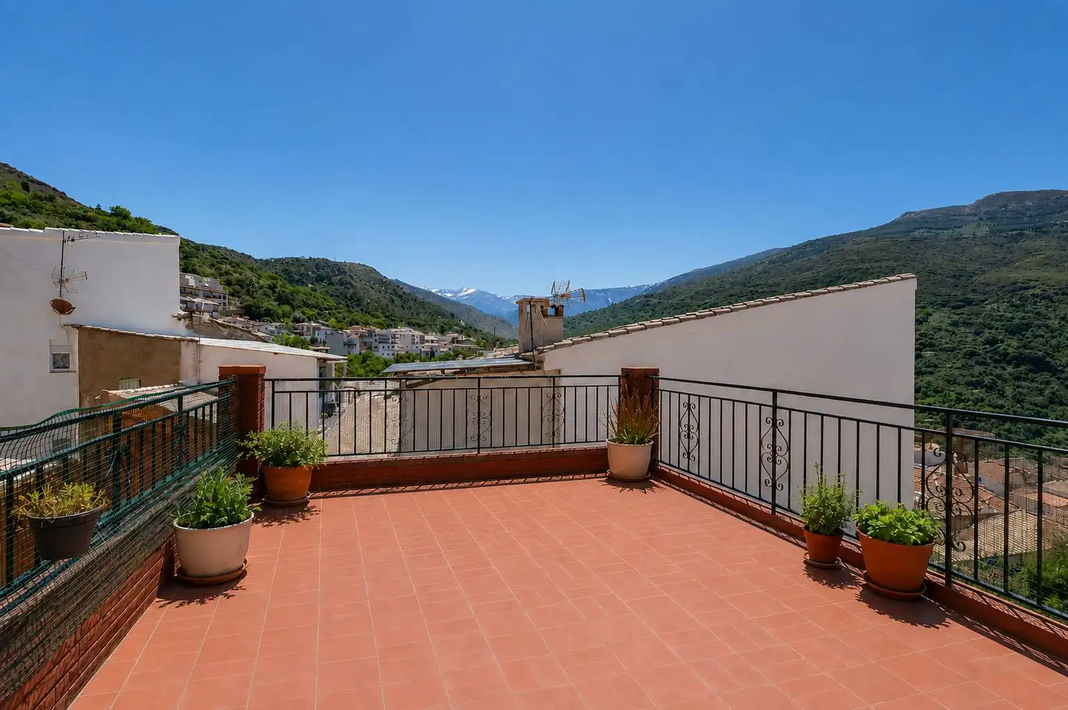 Terrassa de Casa adosada en venda en Güéjar Sierra