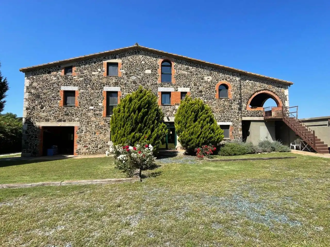 Vista exterior de Finca rústica de alquiler en Aiguaviva con Calefacción, Jardín privado y Terraza