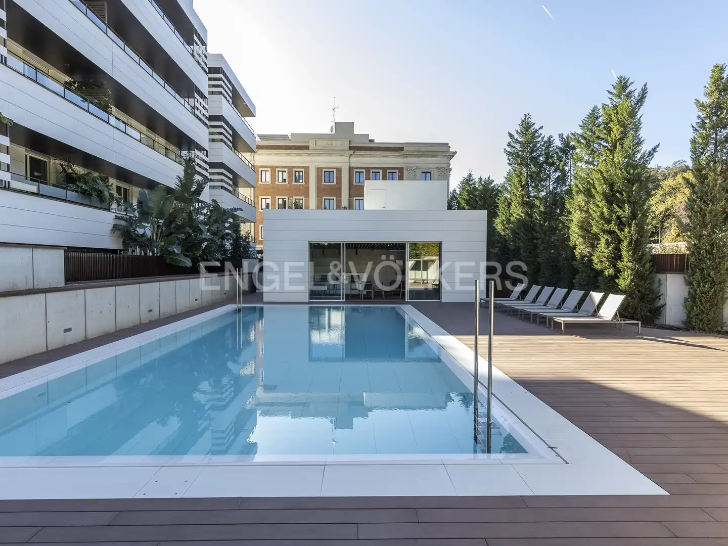 Piscina de Piso en venta en Barcelona con Aire acondicionado, Calefacción y Parquet