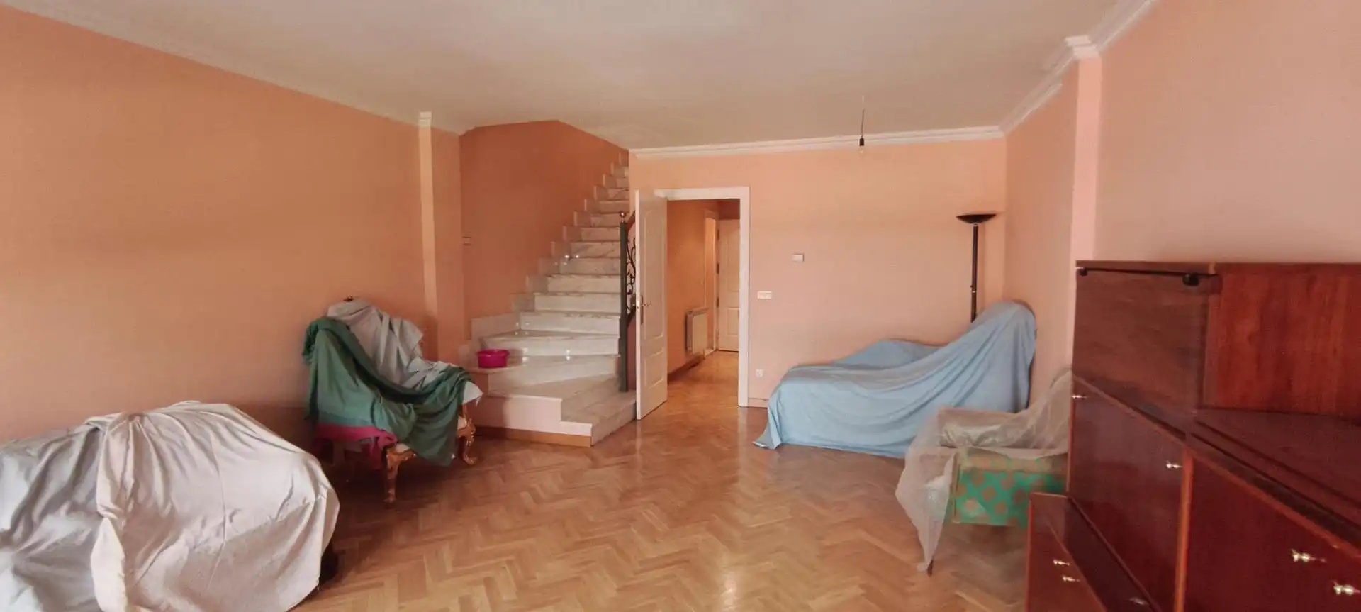 Sala d'estar de Casa o xalet en venda en Valladolid amb Aire condicionat, Calefacció i Terrassa